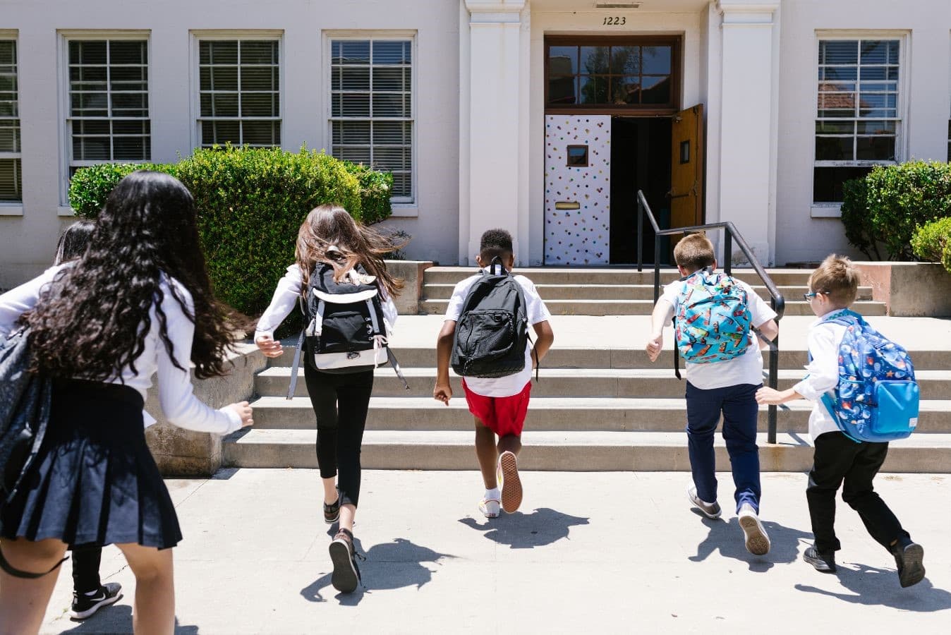 7 Steps for helping your anxious child return to school.