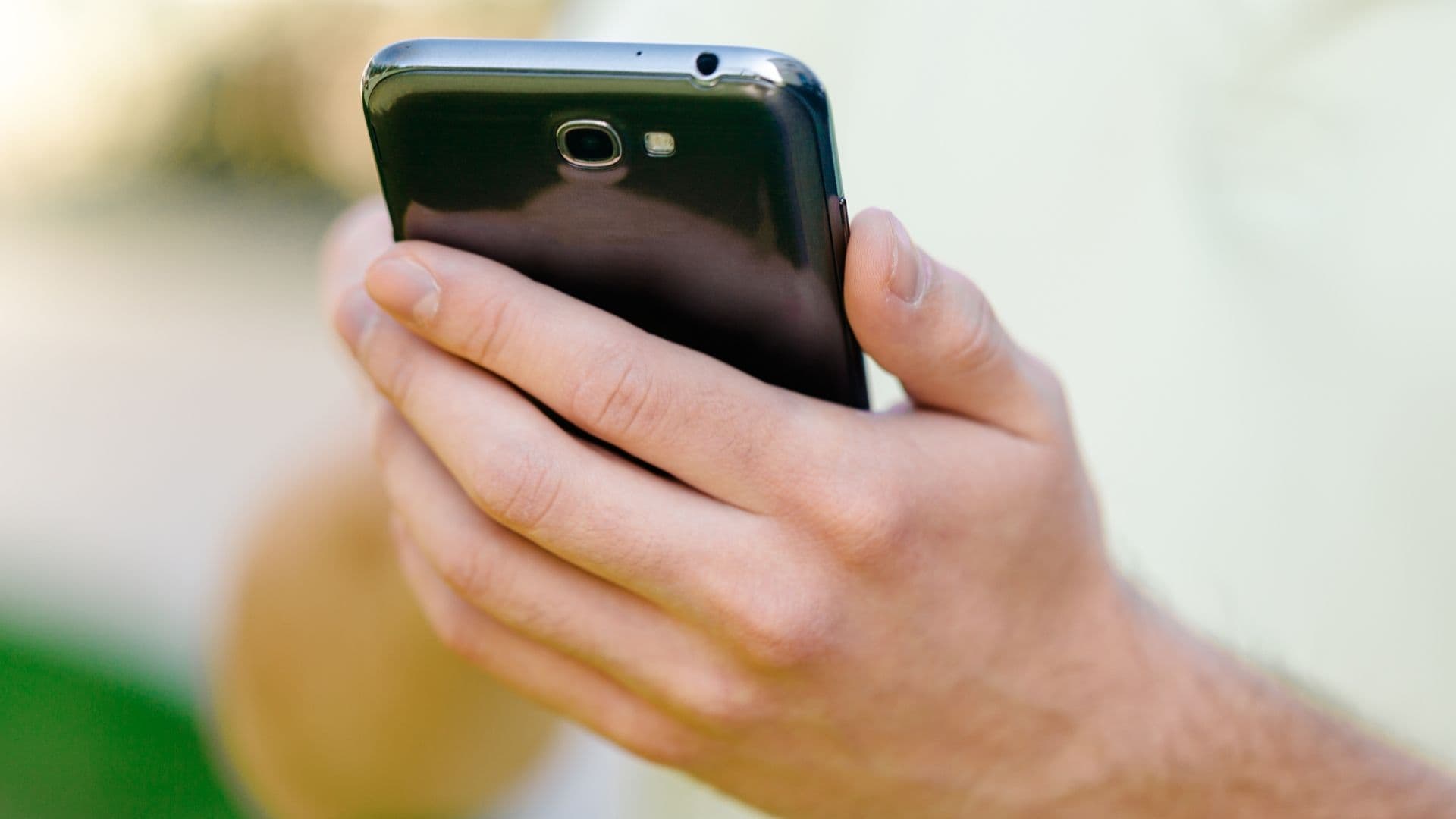 Five tips for parents to consider when purchasing a child’s first smartphone.